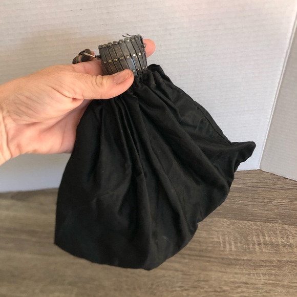 1920’s Accordion Closure Black Bag with Multicolor Handle - Picture 3 of 12